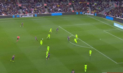 兰斯定位球战术奏效,头球制胜全取三分