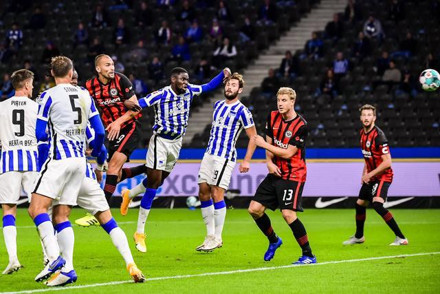 柏林赫塔进攻端多点开花,四球完胜比勒费尔德取首胜