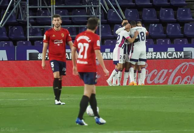 斯图加特老将发威,助球队逃离降级区