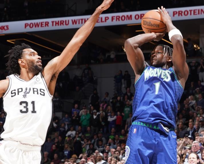 爱德华兹三分火力全开,森林狼加时险胜步行者